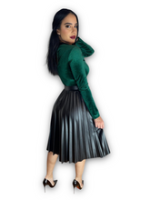 Load image into Gallery viewer, Pleated Leather Skirt