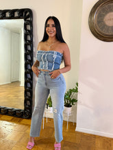 Load image into Gallery viewer, Jane Light Jeans