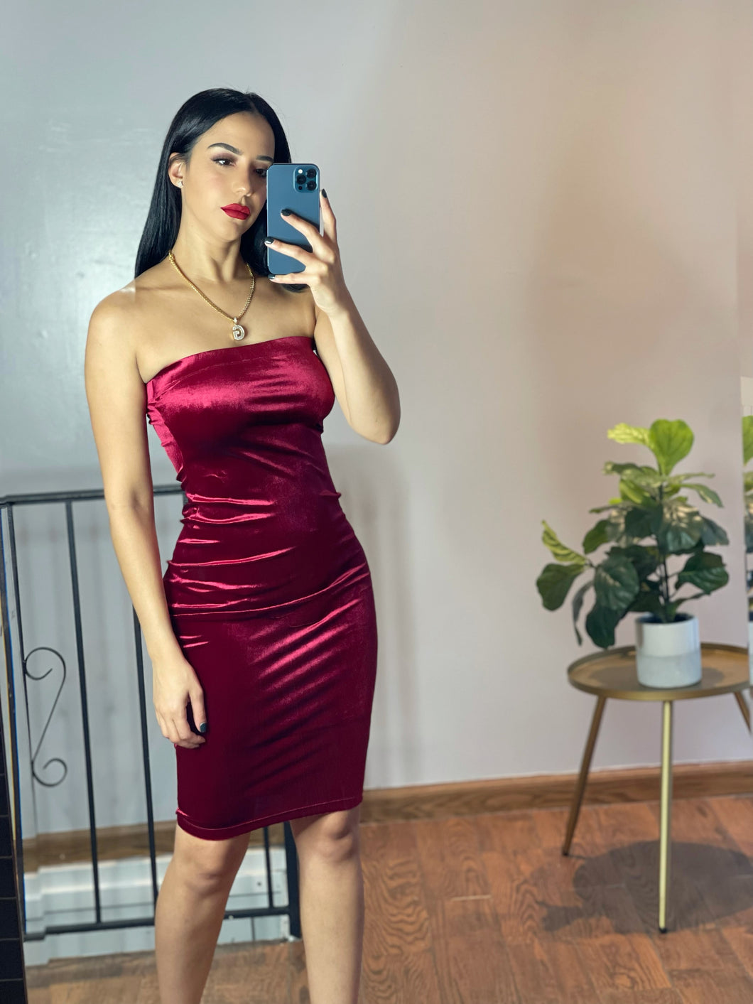 Strapless velvet MIDI dress
