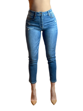 Load image into Gallery viewer, Monica High rise Jeans